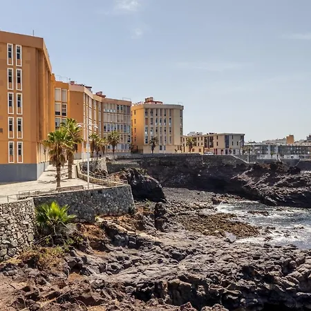 Flatguest Nidillos + 3bdr + Coastal + Wifi *