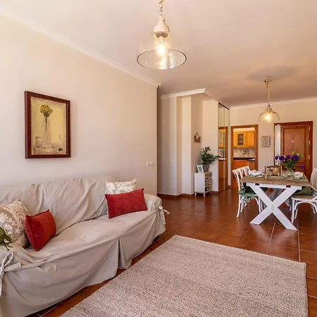 Flatguest Nidillos + 3bdr + Coastal + Wifi 公寓 *